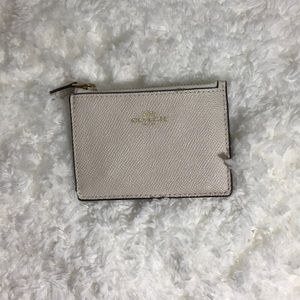 NWT Coach Taupe & gray Zip Top Card Holder